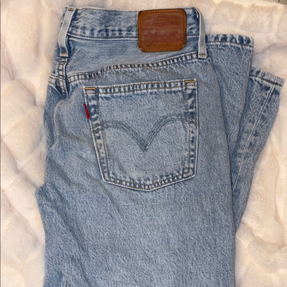 Levi's Classic Light Blue Jeans
